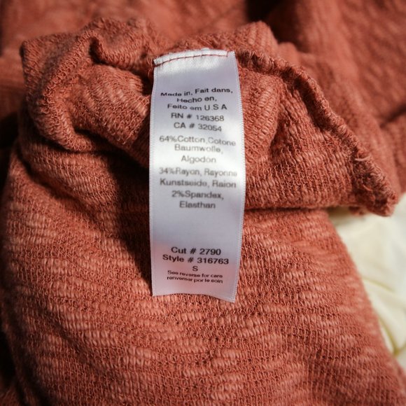 Left of Center Tunic Tank Small High-low Pinks Salmon Stretch Mock Neck Spring - Picture 6 of 6